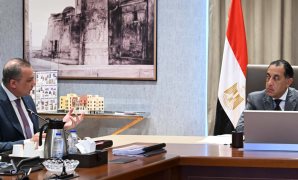 النائبة فتحية السنوسى تتقدم بطلب إحاطة لاستعجال العمل بالطريق الإسفلتى لواحة سيوة