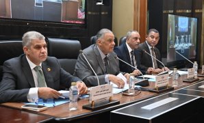 "المؤبد مش 25 سنة".. عقوبة السجن المؤبد هي سلب حرية المحكوم عليه بها مدى حياته.. وبمعنى أدق المتهم سيخرج من السجن للقبر.. والخطأ الشائع في الإعلام والدراما وعلى المستوى الشعبي بأن المؤبد 20 سنة أو 25 سنة