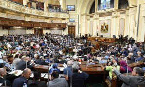 خلال استقباله المشير خليفة حفتر بحضور رئيس الأركان الليبى ورئيس المخابرات المصرية.. الرئيس السيسى: استقرار ليبيا جزء لا يتجزأ من الأمن القومى المصرى.. ويجب العمل على إخراج القوات الأجنبية والمرتزقة من ليبيا