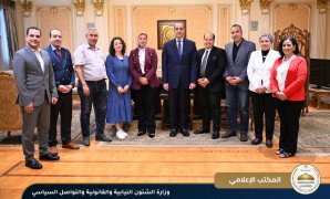 رئيس الوزراء يبدأ جولة تفقدية فى عدد من مشروعات محافظة الاسكندرية