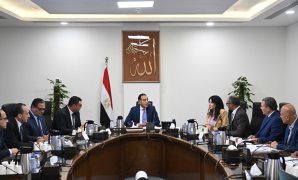طورائ بالأحزاب.. استعدادات مكثفة للدعاية والعمل الميدانى داخل الأحزاب.. القائمة الوطنية تبدأ التنسيق للحملات.. تحركات واسعة مرتقبة لمرشحى الفردى فور إعلان القائمة النهائية.. والأحزاب: المشاركة واجب وطنى