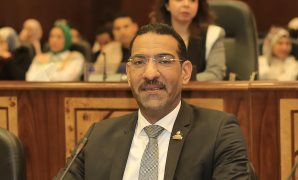 طورائ بالأحزاب.. استعدادات مكثفة للدعاية والعمل الميدانى داخل الأحزاب.. القائمة الوطنية تبدأ التنسيق للحملات.. تحركات واسعة مرتقبة لمرشحى الفردى فور إعلان القائمة النهائية.. والأحزاب: المشاركة واجب وطنى