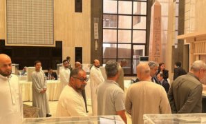 المصريون بأوروبا يتوافدون على المقار الانتخابية للإدلاء بأصواتهم بانتخابات الشيوخ