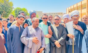 أطول طابور لأهالى الأسمرات فى انتخابات مجلس الشيوخ.. صور