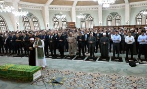 رئيس الوزراء يؤدي صلاة الجنازة على الدكتور علي المصيلحي بمسجد الشرطة بالسادس من أكتوبر