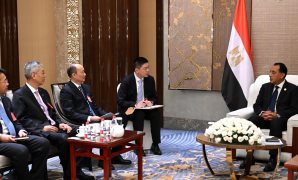 رئيس الوزراء يلتقي رئيس شركة CNCEC الصينية للبتروكيماويات