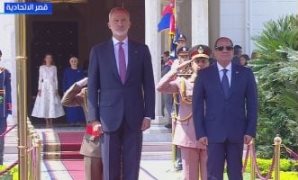 الرئيس السيسى وقرينته يتبادلان أرفع الأوسمة مع ملك وملكة إسبانيا