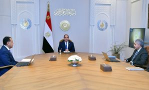 ينشرون معلومات مضللة وعنصرية.. جارديان ترصد تحركات اليمين المتطرف فى بريطانيا