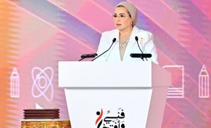 الجلسة مسجلة صوت وصورة.. وزير العدل يعلن التراجع عن موقفه من الاعتراض على بعض مواد قانون الإجراءات الجنائية.. جبالى: اجتماع اللجنة مسجل فهل تتراجع عن آرائك.. والفنجرى: نعم تراجعت ولا نرفض الاعتراض الرئاسى