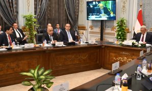 للآباء المتضررين.. حكم قضائى ببطلان وكف يد الزوجة عن تقاضى النفقة المقررة لها لوجود الأبناء مع الزوج وتولى الإنفاق عليهم.. المحكمة أخذت بمعيار الإنفاق الفعلى.. والتفتت عن كون الزوجة حاضنة لأولادها قانونًا