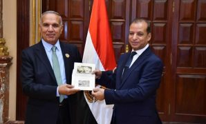 رئيس الوزراء يبدأ جولة تفقدية لمتابعة استعدادات افتتاح المتحف المصرى الكبير