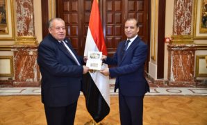 في اليوم العالمي للقضاء على الفقر.. الإنسان محور التنمية في مصر الجديدة.. وسياسيون: الدولة المصرية تواصل جهودها للقضاء على الفقر بمبادرات رئاسية ملهمة.. والإنسان في قلب معادلة التنمية