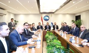 خطة مصر لتوطين صناعات السكك الحديدية.. إنتاج القضبان محليا والتوقف عن الاستيراد لأول مرة.. 6 مصانع لإنتاج الفلنكات.. والتعاقد مع شركات عالمية ومصرية لإنشاء مصانع إنتاج عربات القطارات والمترو بمكون محلى 80%