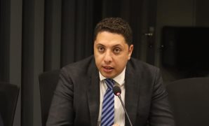 بعد قليل..رئيس الوزراء يفتتح مصنع أوبو لتصنيع الهواتف المحمولة