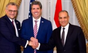 المال السياسى شماعة قديمة.. سياسيون يردون: محاولات بائسة للتشكيك فى نزاهة العملية الانتخابية ومصادرة رأى الناخب.. والوزير السابق له كامل الحق فى ممارسة العمل السياسى ووجوده فى البرلمان شكل من أشكال التكامل