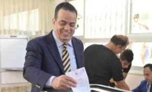 النائب عصام هلال يدلى بصوته