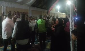 قاض بالفيوم يرفض ترك لجنته بعد إخطاره بوفاة شقيقه لحين وصول الاحتياطى