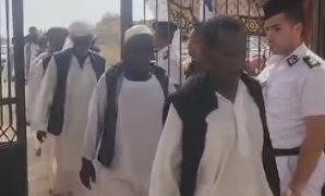 عواقل ومشايخ الضبعة يتقدمون صفوف الناخبين للإدلاء بأصواتهم في انتخابات مجلس النواب 2025