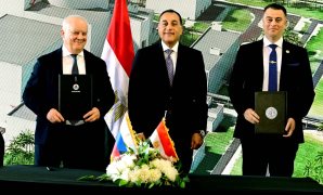 سياج قانونى بـ"الإجراءات الجنائية" لحماية المبلغين والشهود.. إخفاء الهوية إذا كان الإدلاء بالشهادة يعرضك أو أسرتك للخطر.. استخدام مقر الشرطة عنوانًا.. وعقوبات تصل للسجن المشدد حال الكشف عن بياناته