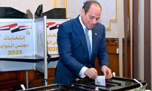 حنفي جبالي يدلي بصوته في انتخابات مجلس النواب