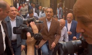 "سوق الكيف الإلكترونى" فى التشريعات العربية.. الداخلية تُسقط تشكيل يبيع المخدرات عبر "أبلكيشن سرى" بقيمة 21 مليون جنيه.. هل هناك عقوبة لنشر محتوى غير مشروع؟.. 5 دول عربية تصدت للجريمة بالحبس والغرامة