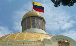 وزير الدولة للإنتاج الحربي يعلن عن المنتجات العسكرية الجديدة بإيديكس 2025