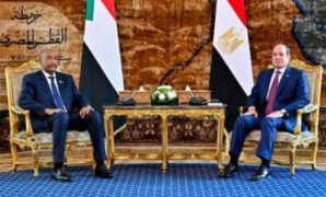 توافد عمال المصانع للإدلاء بأصواتهم فى اليوم الأخير لجولة الإعادة بدائرة منوف والسادات