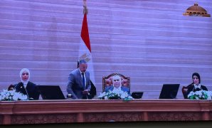 رئيس الوزراء يتوجه لنجع حمادى لافتتاح محطة 500 ميجا وات طاقة شمسية