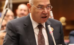 الرئيس السيسى يعقد اجتماعا موسعا لمتابعة مستجدات الموقف التنفيذى للمرحلة الأولى من "حياة كريمة".. ويوجه بتذليل العقبات لضمان سرعة إنجاز المشروعات وتسليمها.. ويشدد على أهمية الاستعداد المكثف لبدء المرحلة الثانية