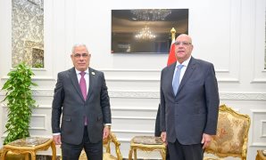 مصر تعزز مكانتها الدولية في دافوس وتفتح آفاق استثمارية جديدة عالمياً..برلمانيون يشيدون بمشاركة الرئيس فى المنتدى الاقتصادي العالمى..ويؤكدون: يعكس مكانة مصر الدولية ويساهم في تعزيز الاستقرار وجذب الاستثمارات 