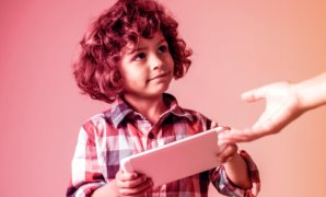 النائبة شيرين مصطفى تشارك في احتفالات عيد الشرطة بالفيوم وتهنيء المصريين