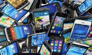 من أستراليا إلى أوروبا.. تشريعات صارمة لحظر السوشيال ميديا على المراهقين والقصر.. ماكرون: التطبيق قبل سبتمبر.. يوروباروميتر: الاستخدام المفرط يؤثر نفسيًا على 93% من المراهقين ويتسبب فى 92% من حالات التنمر