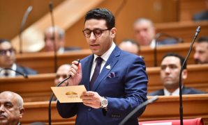 مشتريات المصريين من الذهب تسجل 45 طنا بـ2025.. تراجع مشتريات المشغولات لتسجل 21.5 طن بانخفاض 18%.. السبائك والعملات تعود بقوة بالربع الأخير وعودة الثقة فى العملة وارتفاع الأسعار العالمية قلل الطلب العام الماضى