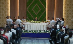 ياسر الحفناوى يبحث مع وزير العمل أوضاع المصريين بالسعودية.. صور