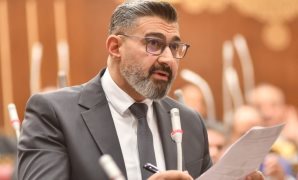 لجنة التعليم بالشيوخ تطالب بتقييد منصة "روبلوكس" لحماية الأطفال من مخاطر الألعاب الرقمية