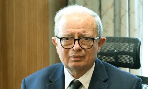  الرئيس الصومالي ووزير الدفاع يشهدان إصطفاف القوات المصرية المشاركة ببعثة الإتحاد الأفريقى لدعم الأمن والإستقرار بالصومال