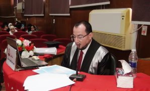 مجلس الوزراء يكرم الوزراء الراحلين عن الحكومة بحضور الوزراء الجدد  