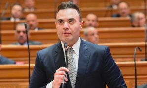 قائمة أدوية التخسيس المغشوشة فى الأسواق.. وزارة الصحة تحذر من خلطات خفض الوزن الوهمية على السوشيال ميديا.. وهيئة الدواء: ضبط مركبات صيدلية غير معروفة تحمل أسماءً يروج لها تسبب أضرار جسيمة