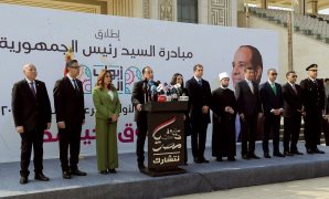 بين "النقض" و"الإفتاء".. جدل قانونى وشرعى حول تجسس الزوجة على هاتف زوجها فى رمضان.. المحكمة تُجيزه للطرفين حال وجود أدلة خيانة.. والإفتاء: حرام شرعًا وأشد إثمًا فى رمضان.. ويُنقص أجر الصائم ويُعكر صفوه