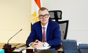 رئيس الوزراء: زيادة استثنائية للمعلمين والعاملين بقطاع الصحة بالموازنة العامة