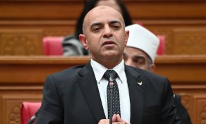 7 اختصاصات حددها القانون لهيئة الدواء.. التوعية والتثقيف الدوائى أبرزها