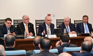 رئيس الوزراء يتابع جهود منظومة الشكاوى الحكومية خلال مارس الماضي 