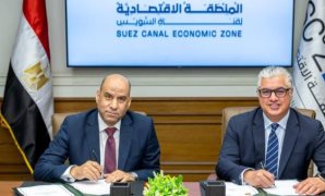 ترامب يأمر القوات البحرية بإطلاق النار على أي قارب يزرع ألغاما في مضيق هرمز