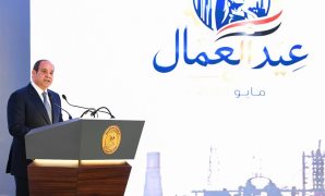 بسلطة الضبطية القضائية.. مفتشو العمل يدخلون المصانع بلا استئذان