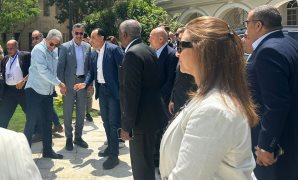 النقض تقضى بأحقية الغير مشاركة المستأجر فى إستغلال العين المؤجرة وإدارتها.. وتؤكد: إدخال المستأجر شريكاً معه في استغلال العين المؤجرة أو إسناده إدارتها للغير عدم اعتباره تأجيراً من الباطن أو تنازلاً عن الإيجار
