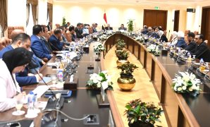 جرائم الانترنت .. نتنظر تشريعات جديدة بعد "العيد"..لمواجهة ابتزاز الفتيات وبيع الأدوية المغشوشة على السوشيال قوانين جديدة للرد.وحذ "القمار الإلكتروني" .. أحمد بدوي: حجم الحسابات المستخدمة لها تصل 20 مليون حساب