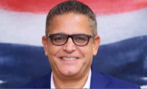 "السكة الحديد" تستعد لعيد الأضحى بفتح كافة شبابيك التذاكر ومنع الباعة الجائلين بـ24 قطارا إضافيا يوميا وخطة رقابية مشددة.. وتشغيل القطارات اليومية تزامنا مع الإضافية.. وضوابط صارمة لتنظيم حركة السفر ومنع الزحام