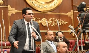 عندما سقط القناع.. "من أخونة مؤسسات الدولة إلى الإعلان الدستورى وأحداث الاتحادية".. ثورة 30 يونيو فضحت ممارسات جماعة الإخوان الإرهابية.. وكشفت مشروع الهيمنة على السلطة وتصاعد الاستقطاب والانفراد بالقرار