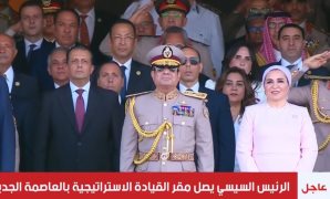 الرئيس السيسى يشهد استعراضا للطائرات المروحية المقاتلة بمقر القيادة الاستراتيجية