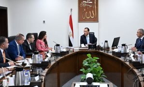 إنشاء الأقفاص السمكية بالبحيرات دون ترخيص يهدد بالحبس والغرامة
